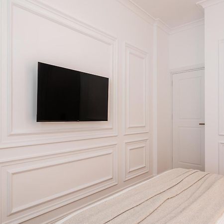 Elegant Apartment A Breath Away From The Acropolis アテネ エクステリア 写真