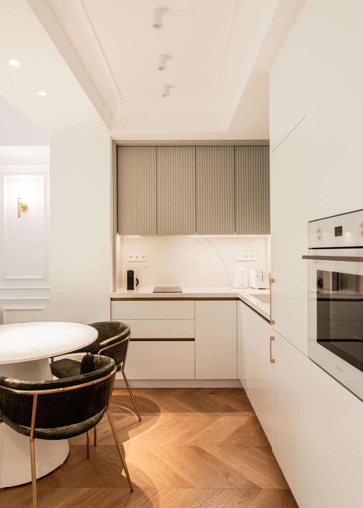 Elegant Apartment A Breath Away From The Acropolis アテネ エクステリア 写真